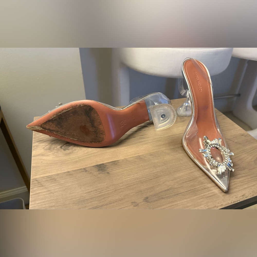 AMINA MUADDI
Begum Glass Heel - Picture 12 of 14